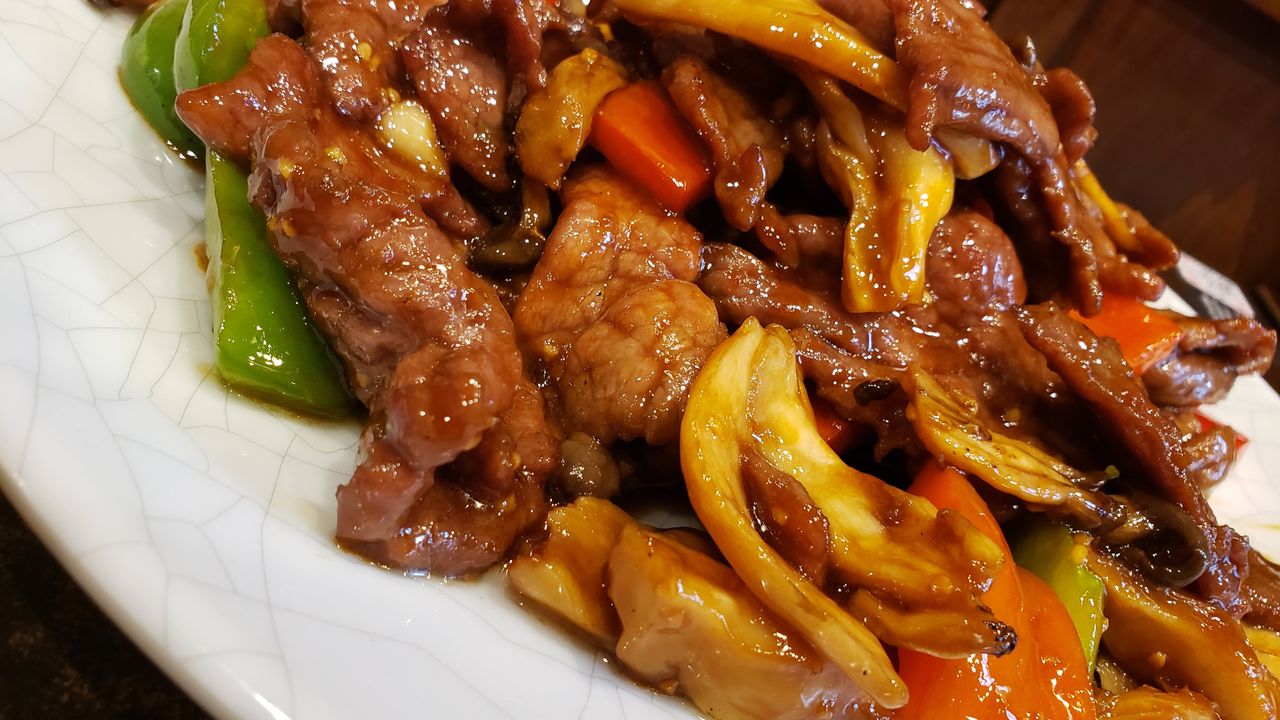 Stir Fried Mushroom with Beef Slices