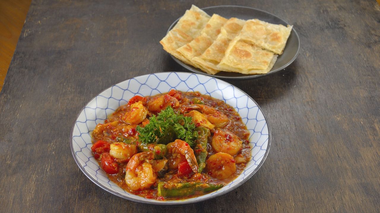 414 Singapore Chilli Prawn with Chinese Roti