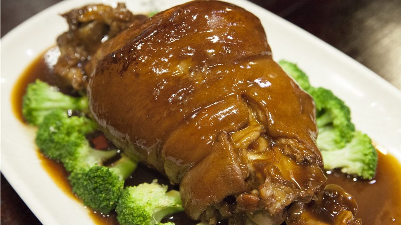 057. Braised Pork Hock