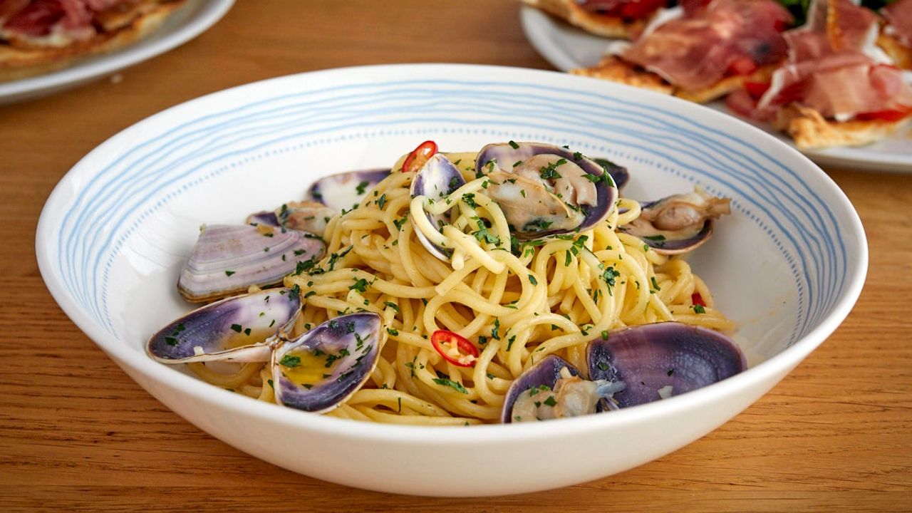 Spaghetti Verace, Pipis, Chilly, Garlic
