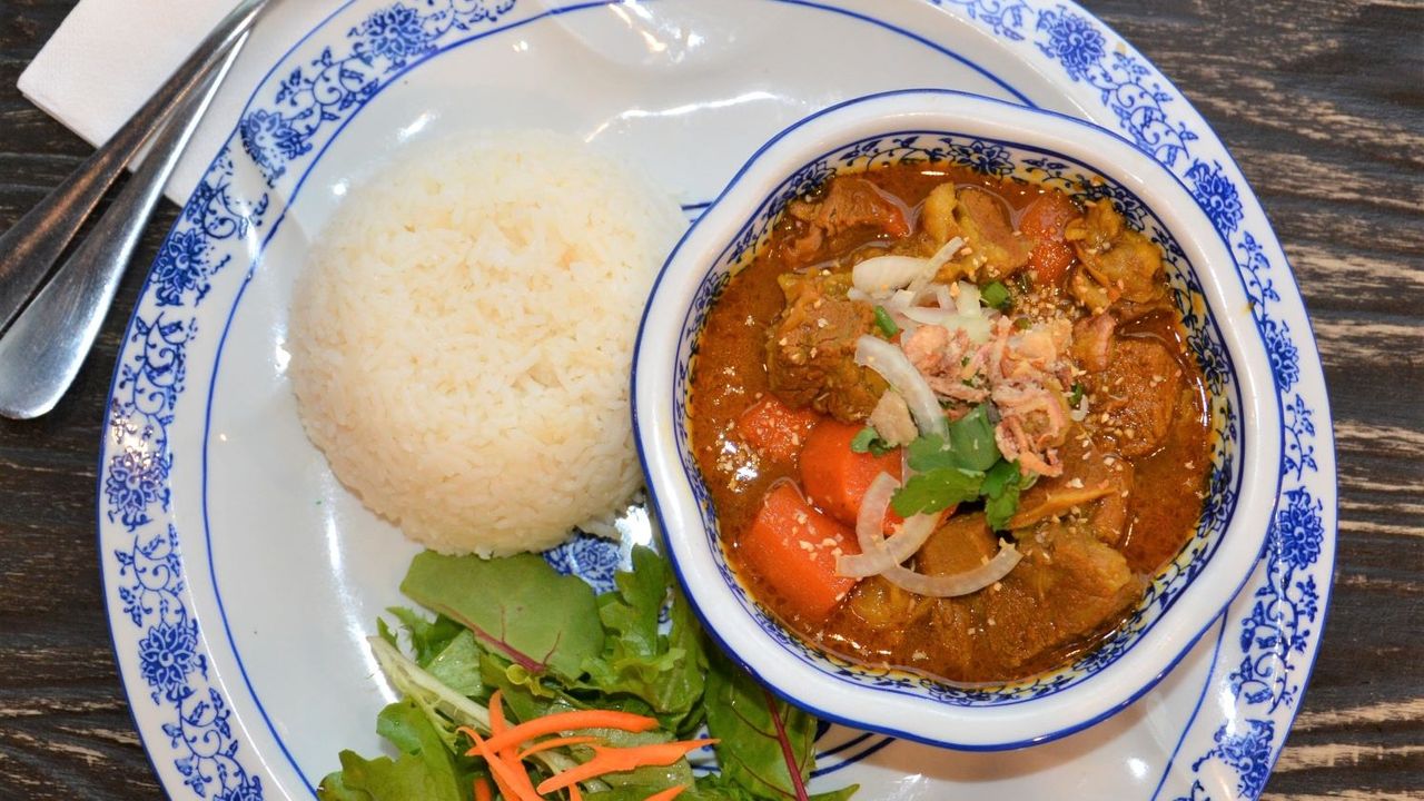 Stewed Beef with Steam Rice