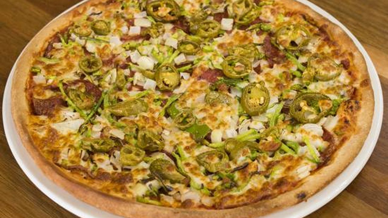 12" Hot and Spicy Traditional Pizza