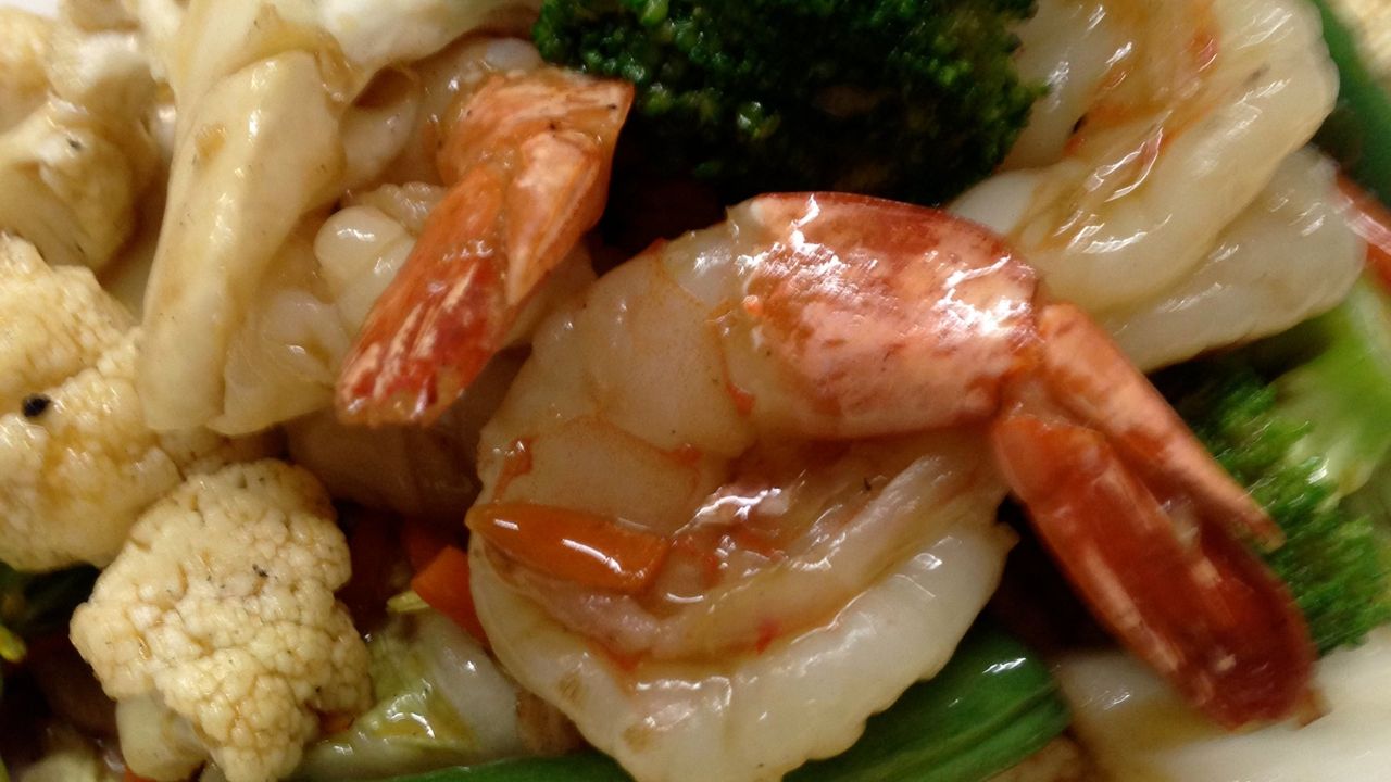 Noppagoaw (GF) Chicken and Prawn