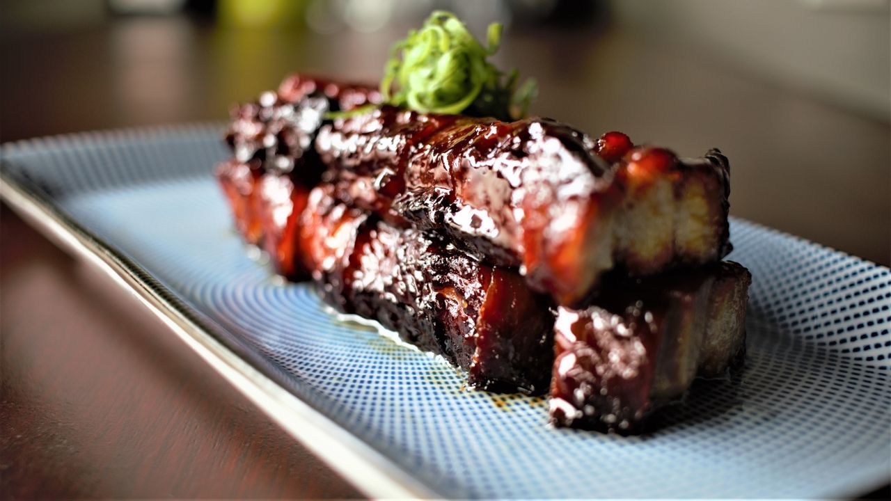 L12, Bbq Honey Glazed Pork Belly / 蜜汁花腩叉烧