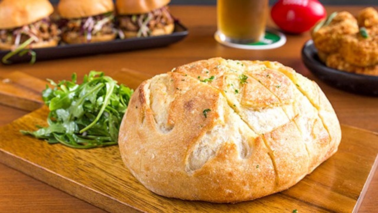 Garlic Cobb Loaf (V)