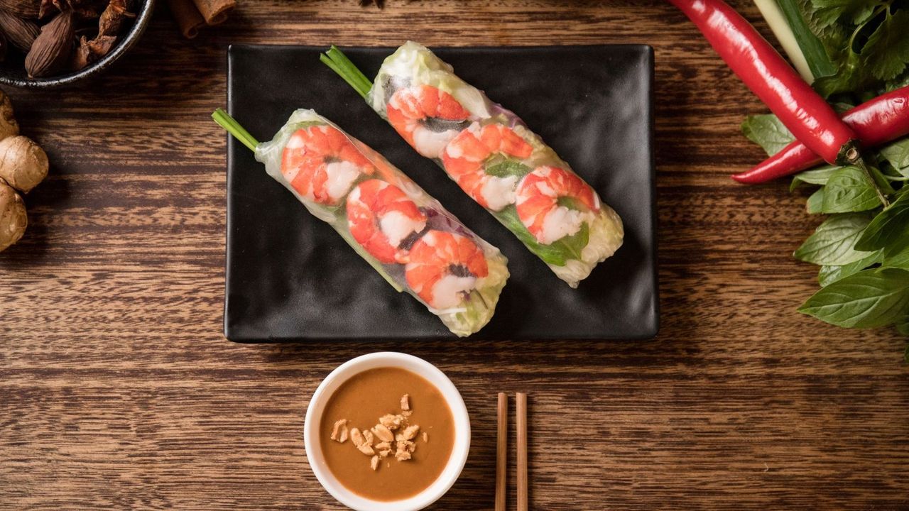 Prawn Rice Paper Roll (GF) Cuốn Tôm