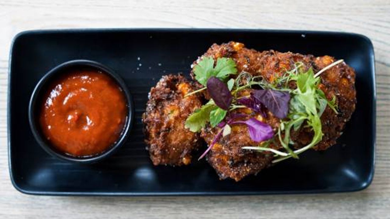 Asian Vegetable Fritters (Veg) (6)