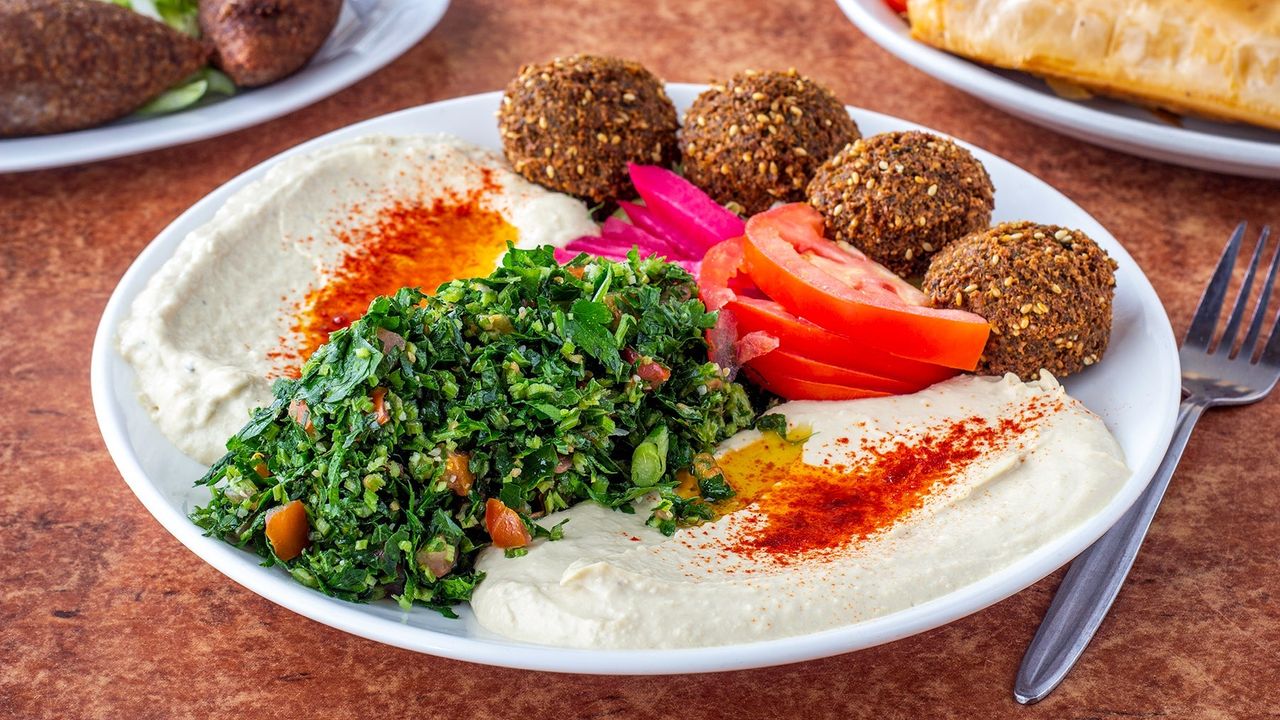 Falafel Mixed Plate (vg, v)