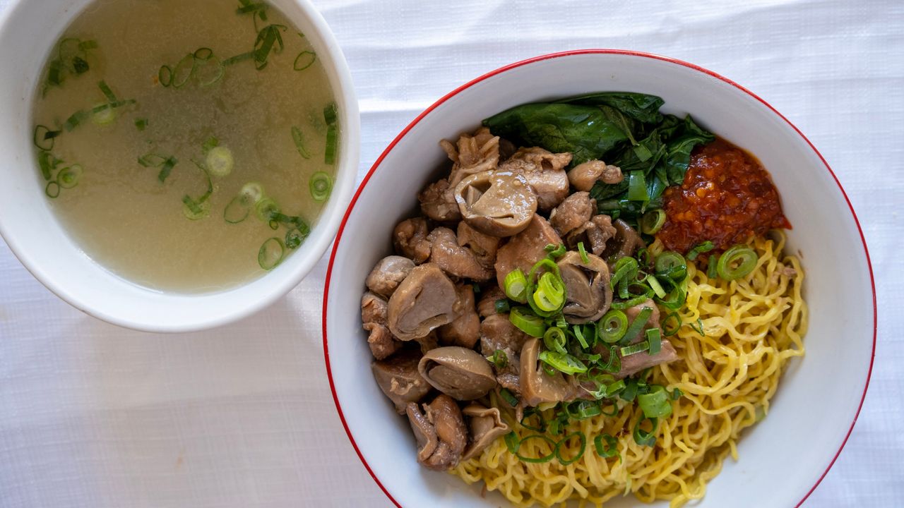 Chicken and Mushroom Noodle