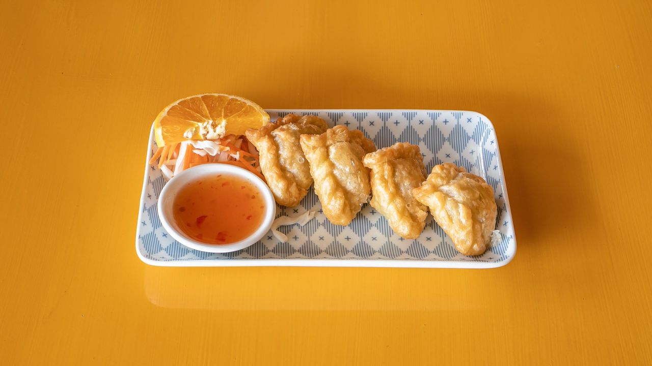 Curry Puffs (4pcs)