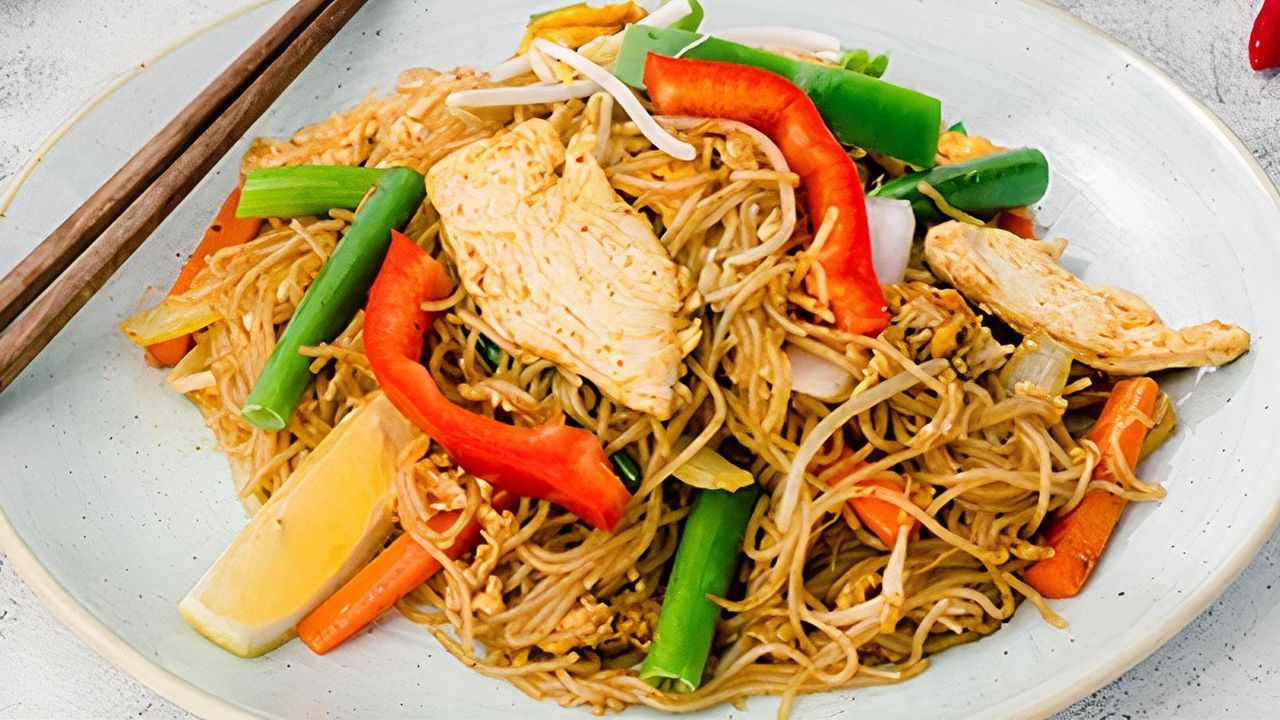 Singapore Street Noodles(NF)(E)(VG+)🌶🌶