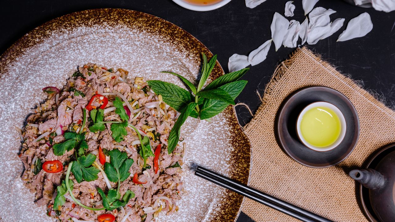 Medium Rare Young Beef Salad with Papa Special Homemade Sauce (Gỏi Bò Với Nước Sốt Đặc Biệt)