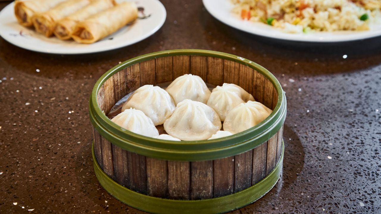 Steamed Shanghai Pork Mini Buns (8pcs)