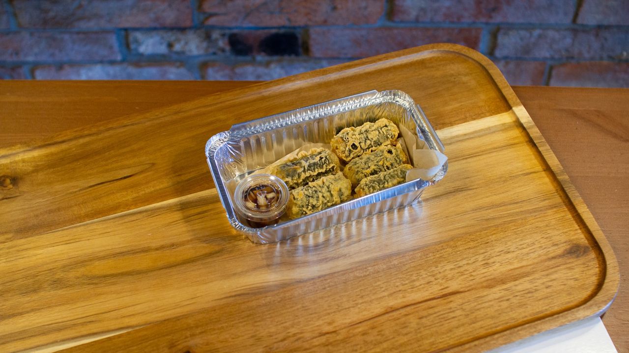 Deep-Fried Seaweed Rolls [5 Pieces]