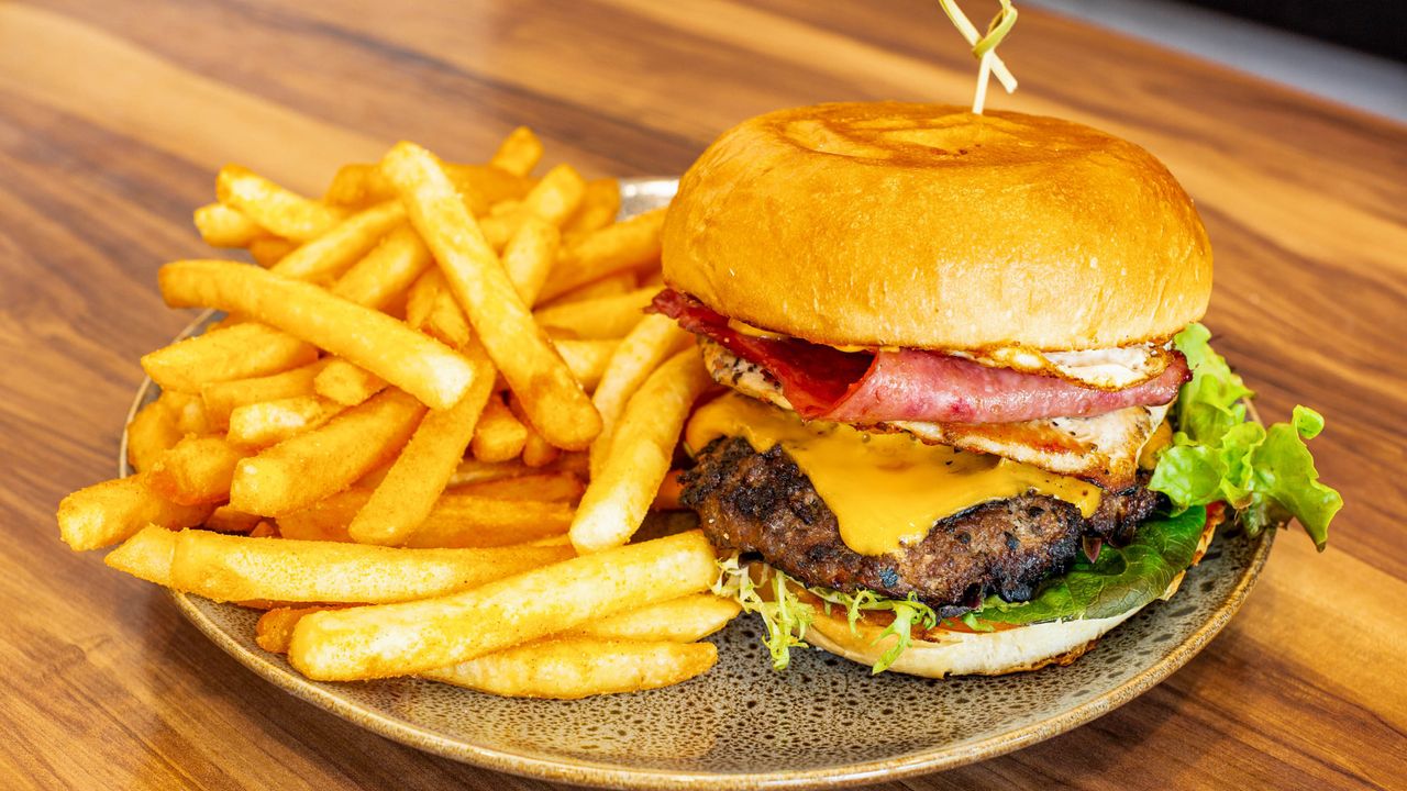 Macleod General Burger