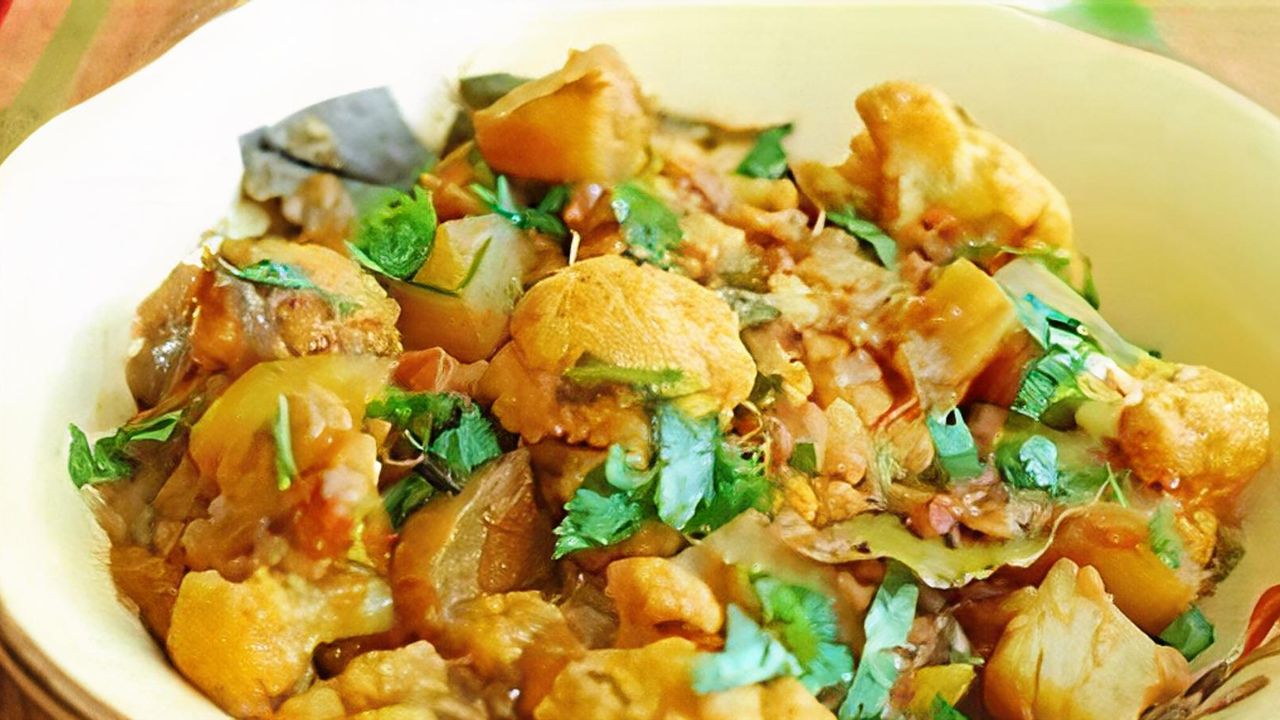 5. Aloo Gobhi