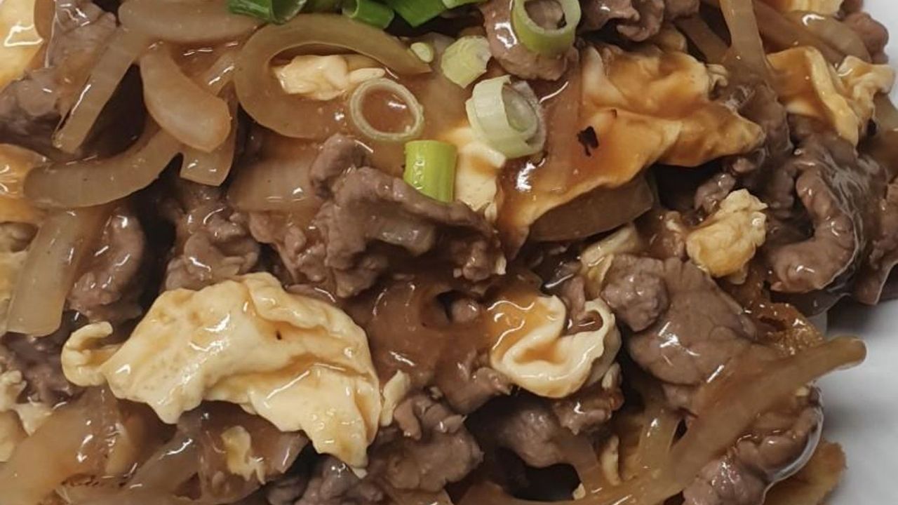 Beef Stir Fry with Chinese Doughnut