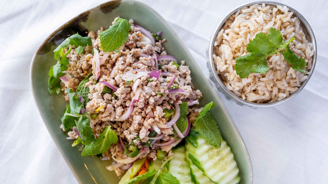 SL1. Chicken Mince Salad (Larb Gai)