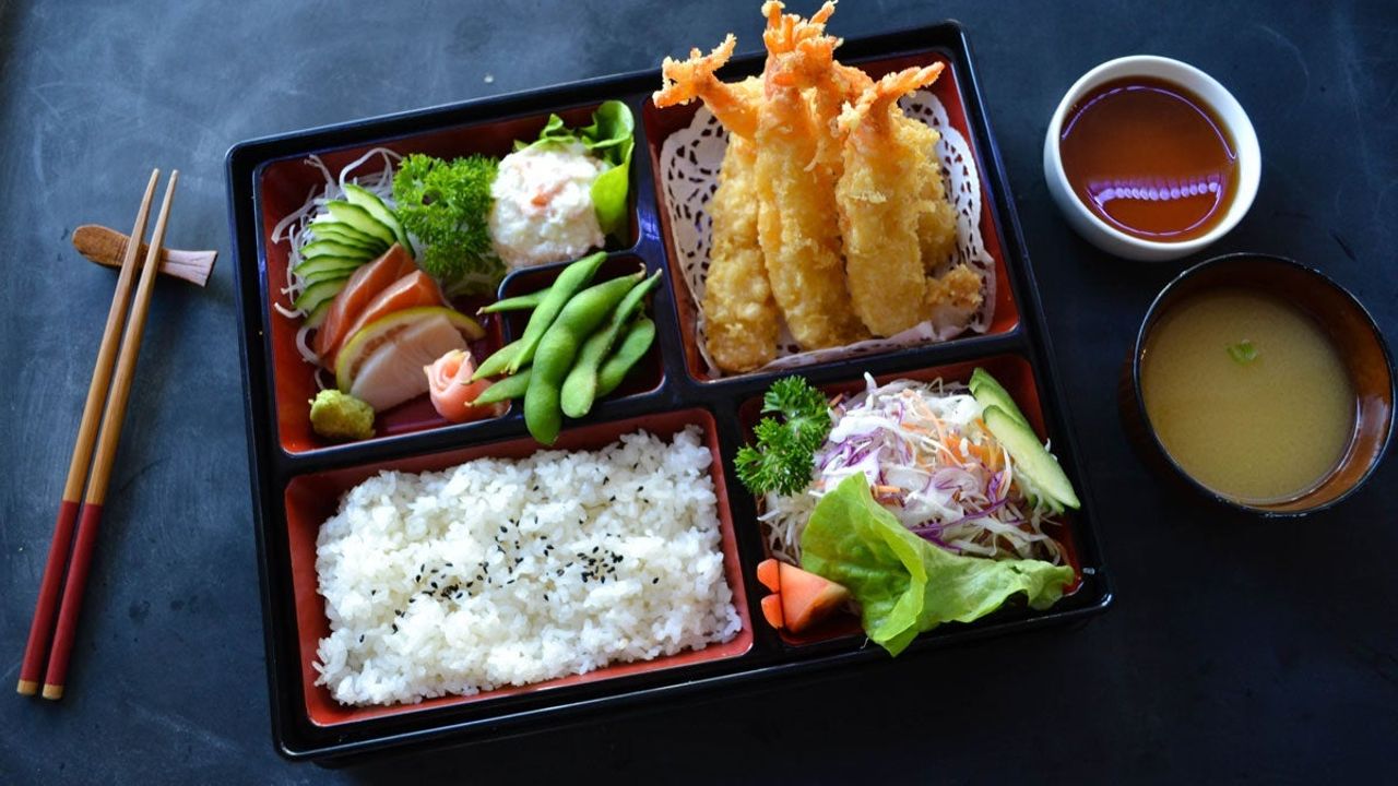 Tempura Prawn Bento