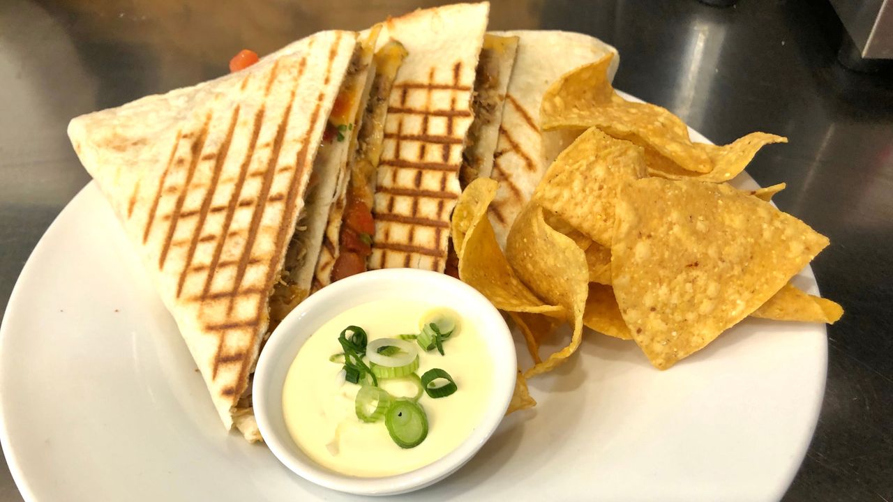 Quesadillas (Flour Tortilla)