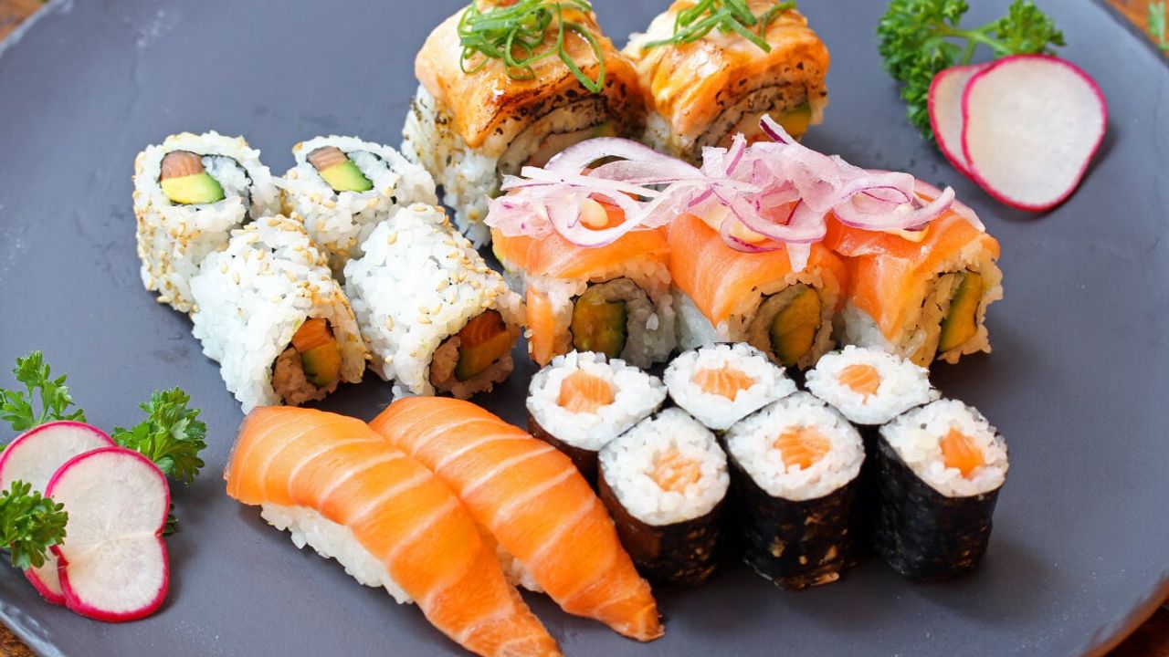 Salmon Set (4275 kJ)