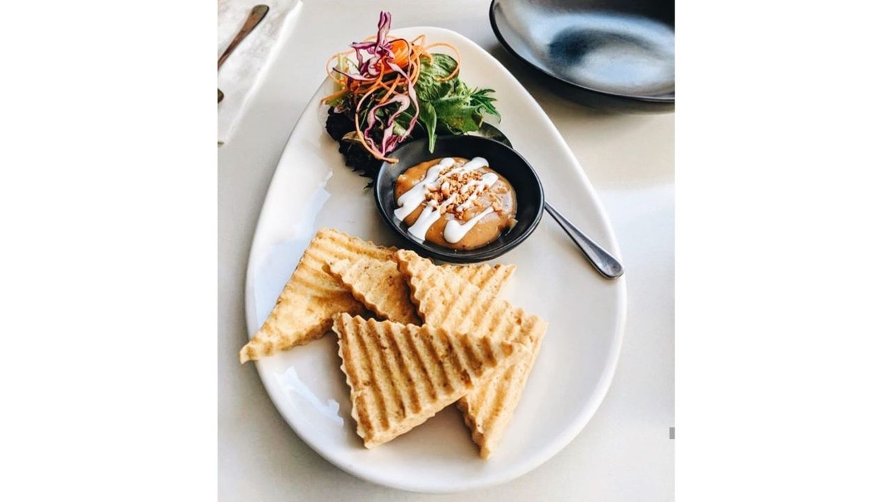 Fried Organic Tofu with Peanut Sauce (4pcs) (GF)
