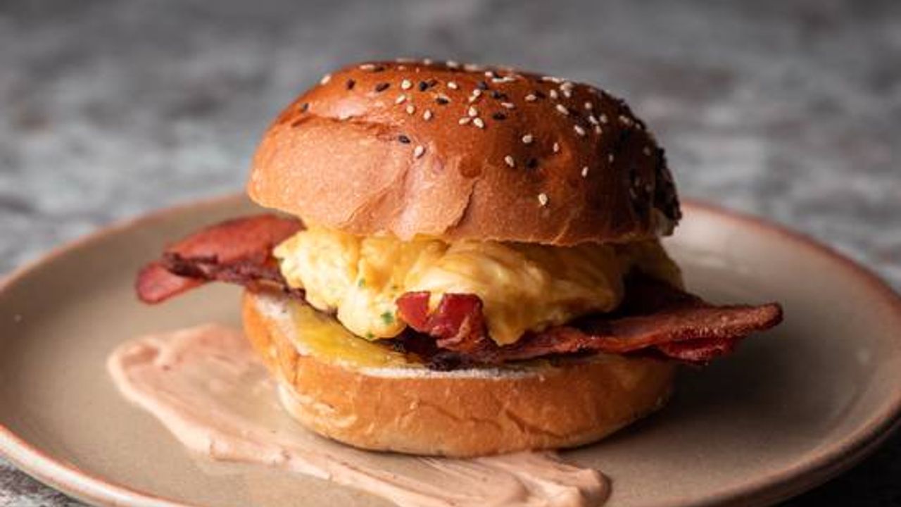 Bacon and Egg Burger