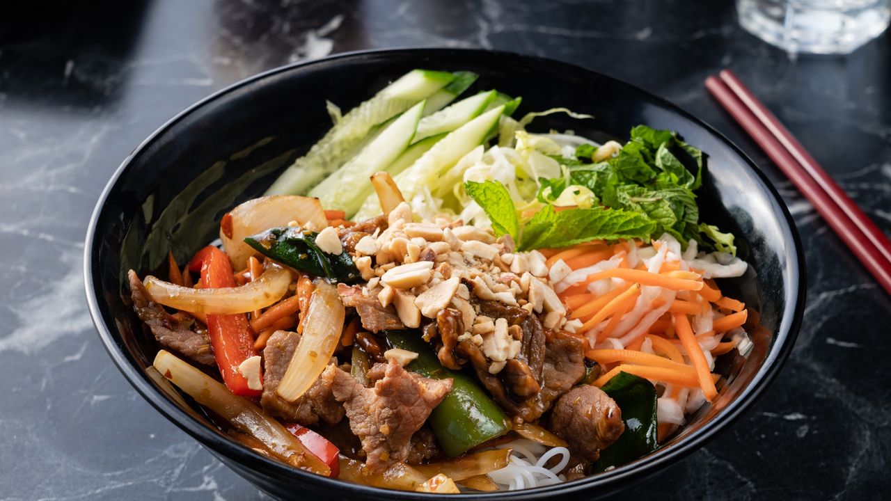 76. Beef in Lemongrass & Chilli Rice Vermicelli