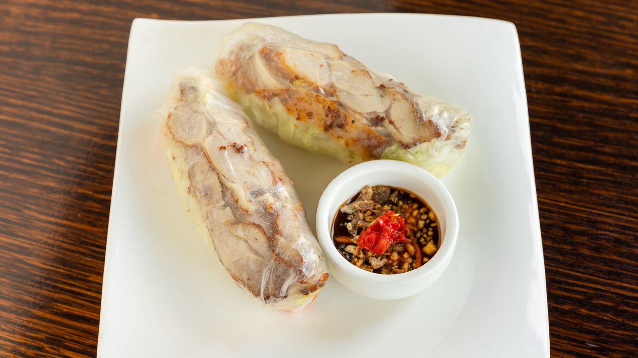 06. Rice Paper Rolls - Prawn & Pork (2)