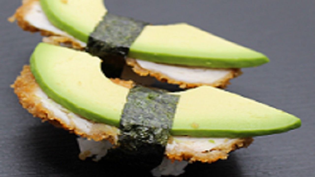 Chicken Avo Nigiri (3 Pcs)