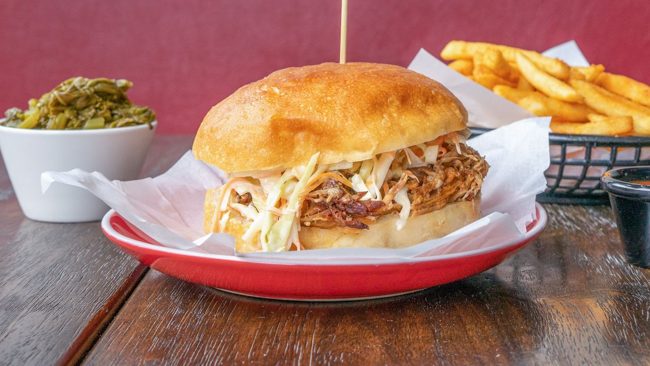 Pulled Pork Roll