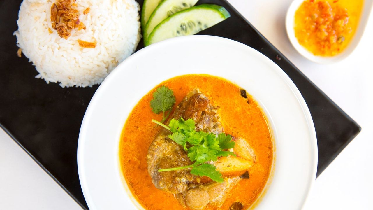 Red Curry Chicken - Com Ga Cary