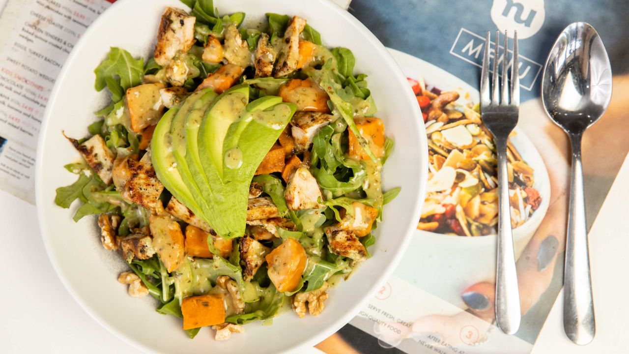 Chicken Avo Salad (2574 Kj)