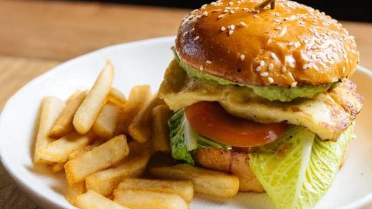 Easy Cheesy Beef Burger