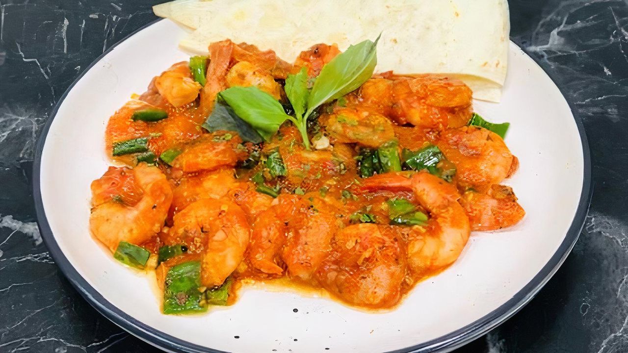 Garlic Prawns & 1 Bread