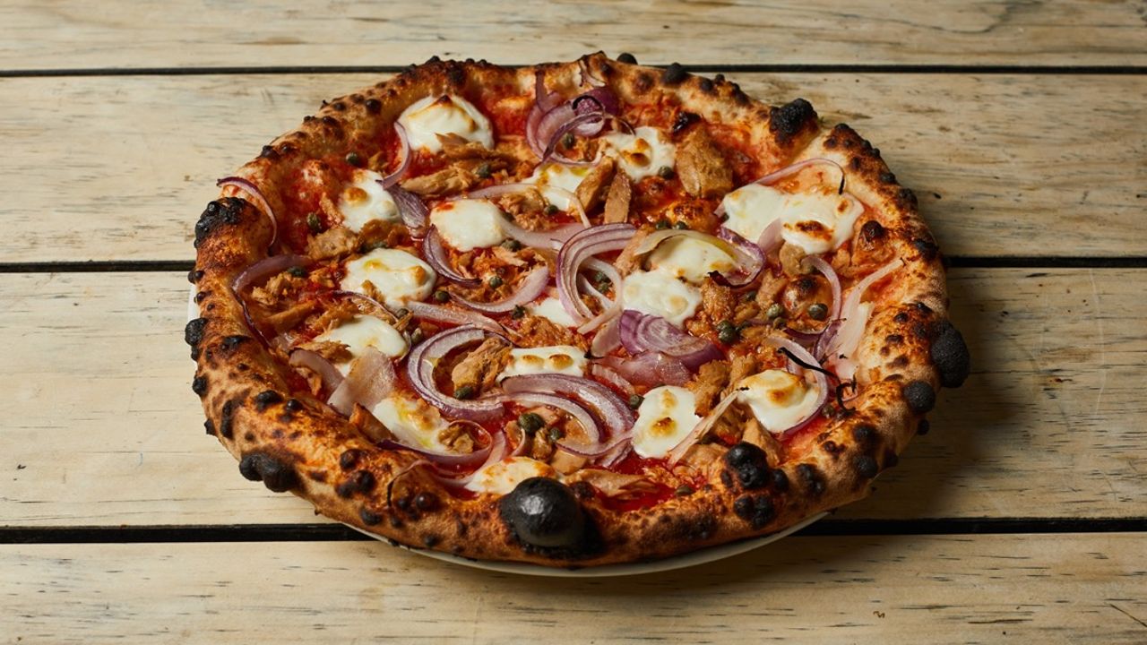 Pizza Tonno