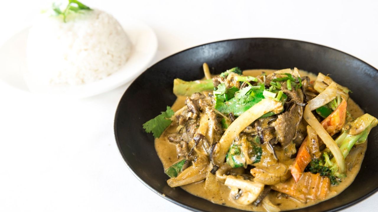 Beef Curry - Bo Xao Lan