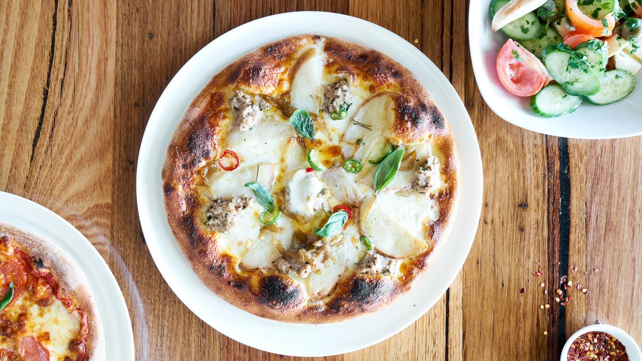 Acqua E Farina Pizza