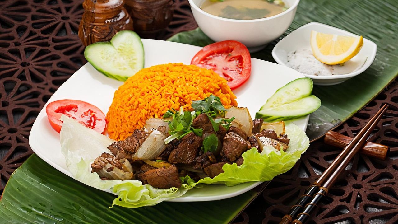 Tomato Rice with Stir Fry Diced Beef