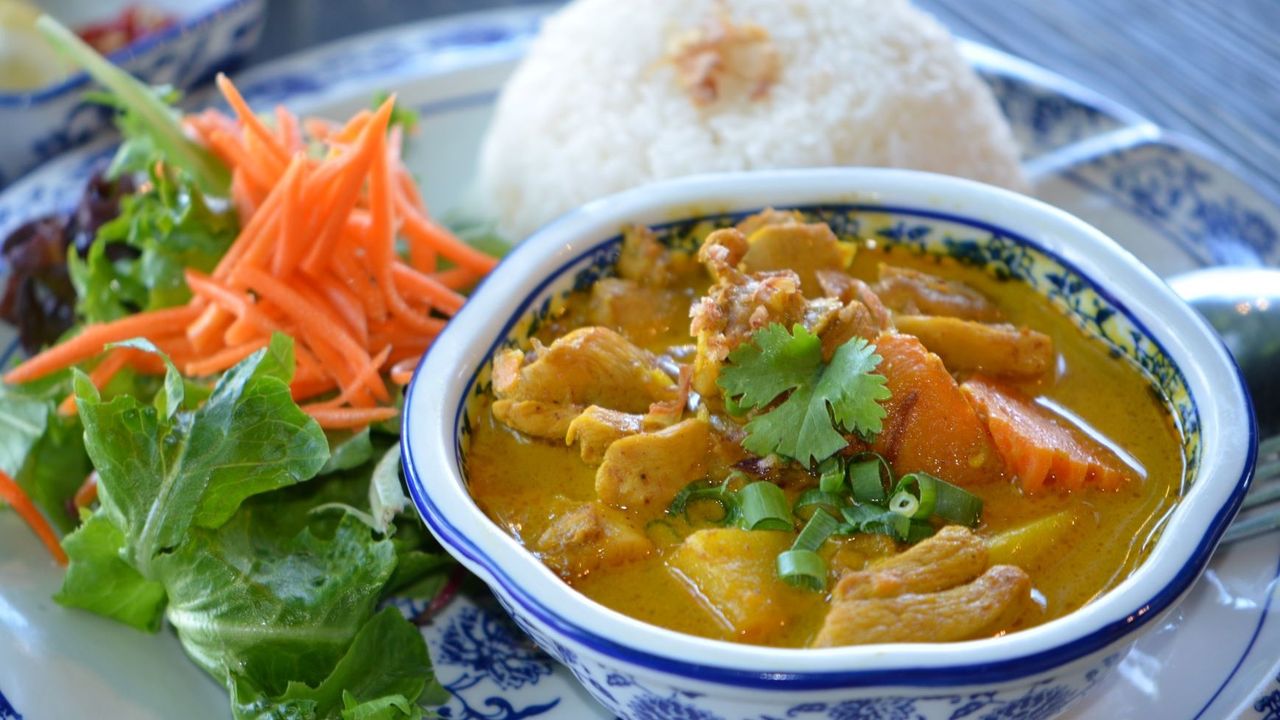 Coconut Curry Chicken with Steamed Rice
