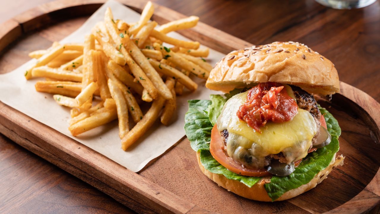 Cuff Beef Burger