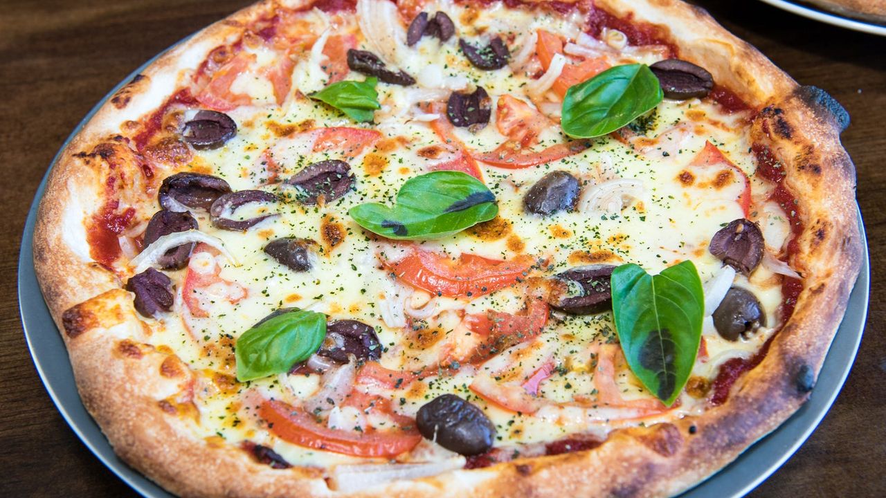Pizza Bruschetta