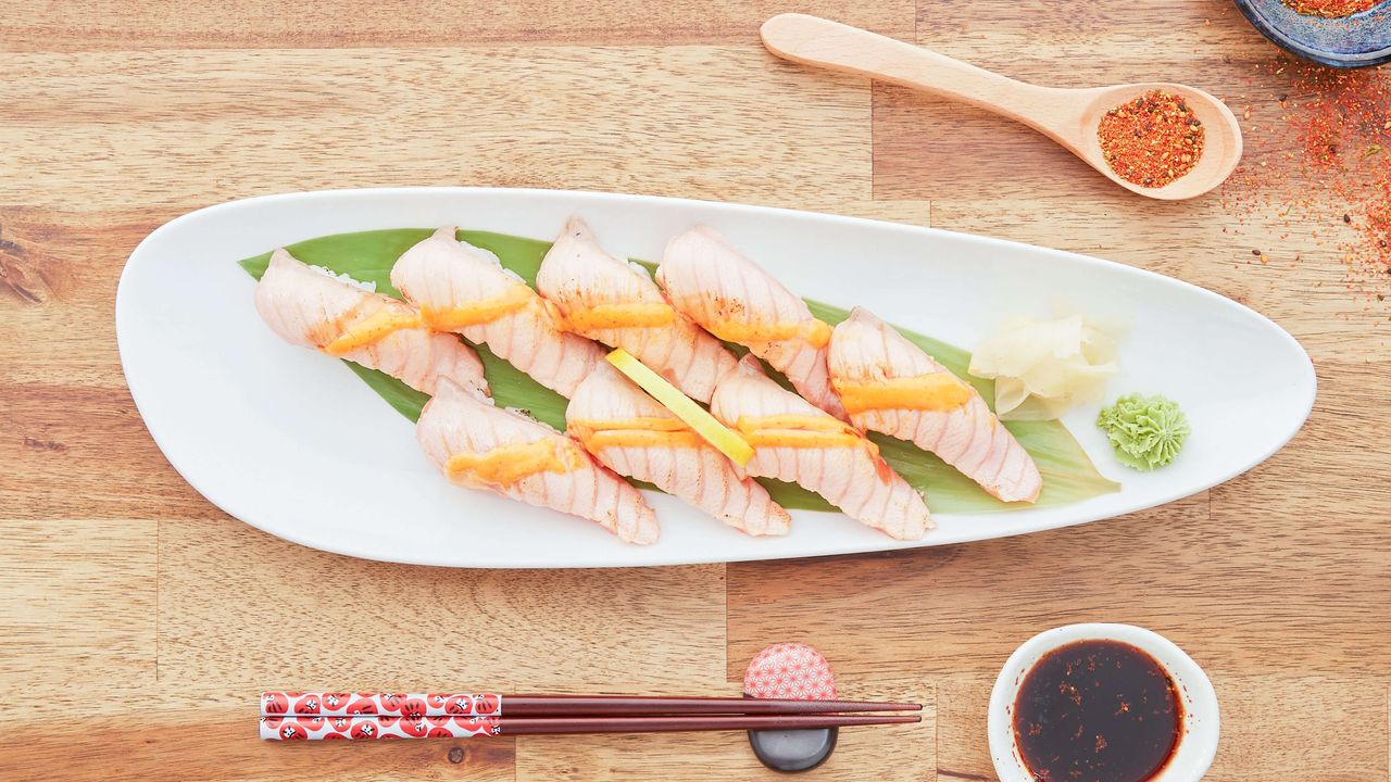 Grilled Salmon Sushi Set