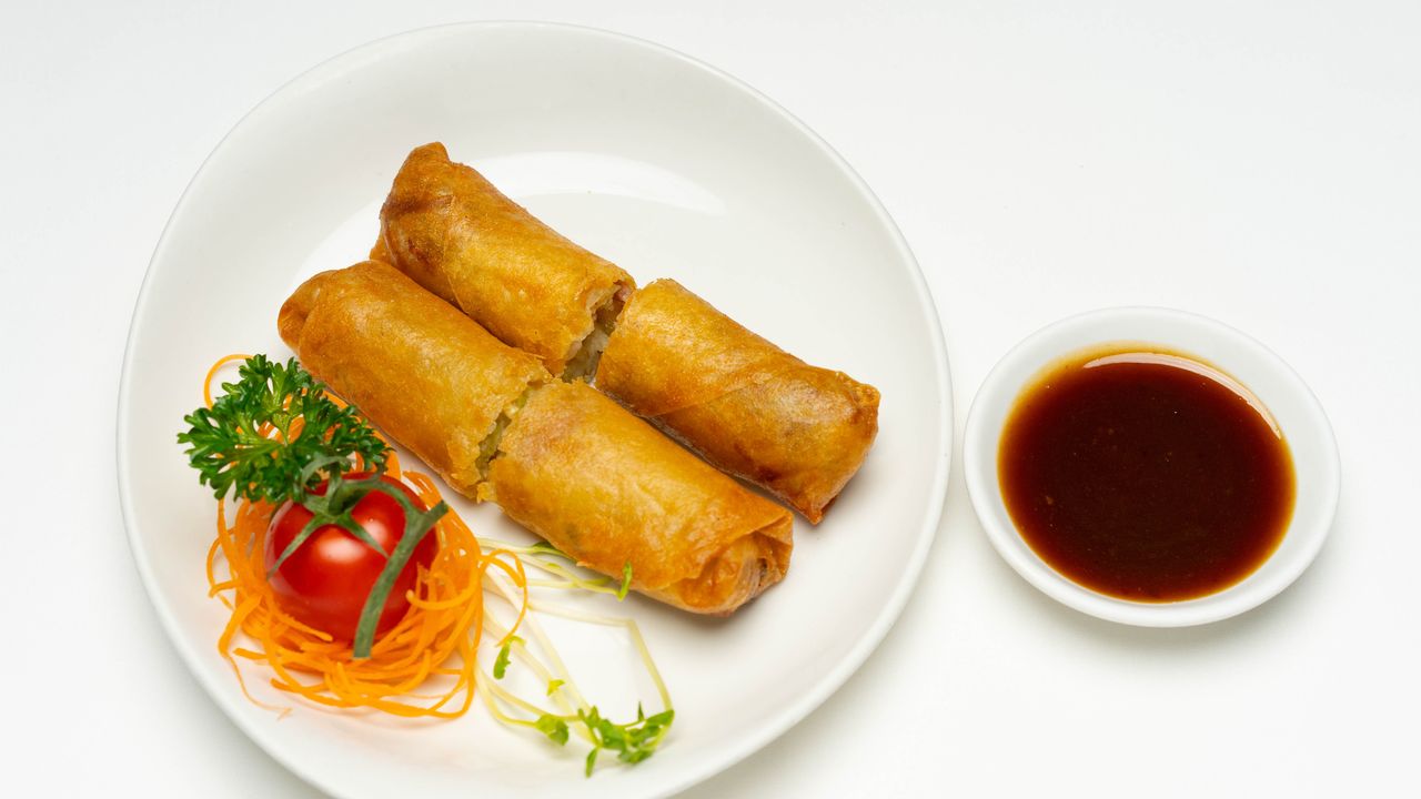 Egg Roll “Spring Roll” (Pork or Vegetarian) 香脆春卷