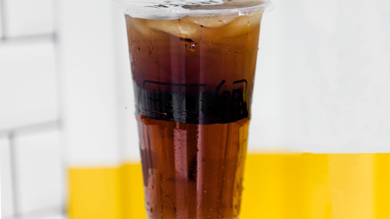Dark Plum Juice (882KJ)