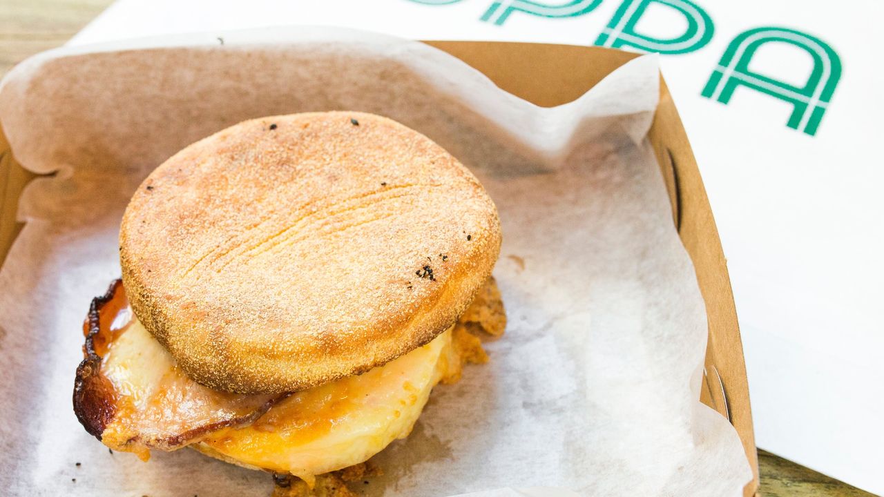 Egg & Bacon Muffin