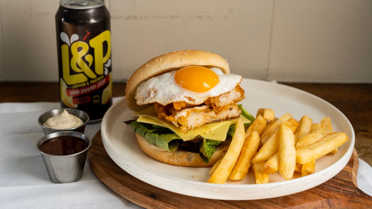 Jumbo Kiwi Fish Burger