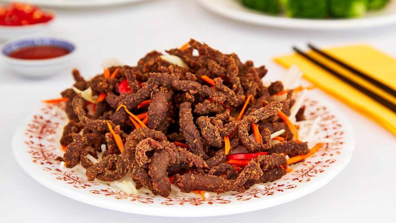 Crispy Shredded Beef Tossed in Tangy Sauce