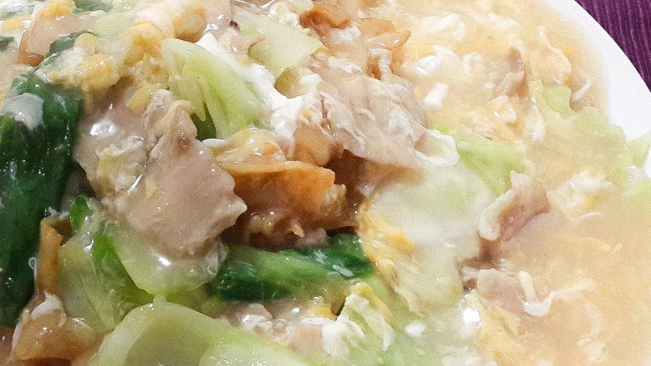 F4, Fried Rice Noodle With Egg Sauce (Beef Or Chicken) / 滑蛋(鸡肉/牛肉) 河