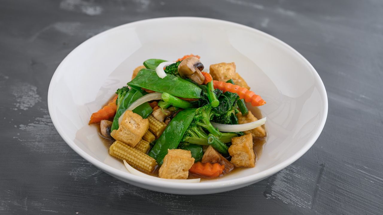 Stir Fried Oyster Sauce (served w/ complimentary rice)